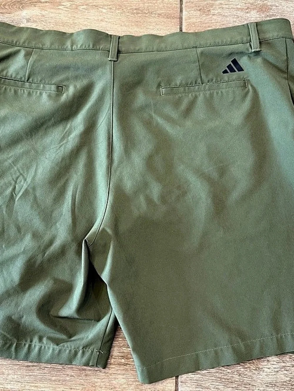 adidas Men's Flat Front Shorts in Green Size 40 Like New